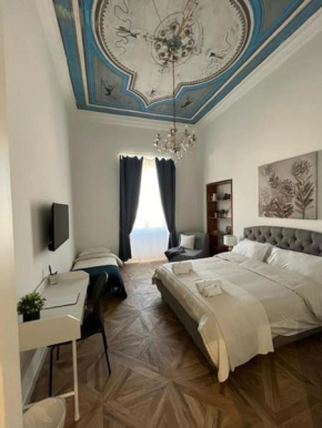 Heaven Luxury Home - 4 br, 3 bth, 13 pr, dowtown